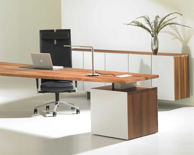 Choosing the Best Wood for Home Office Desks